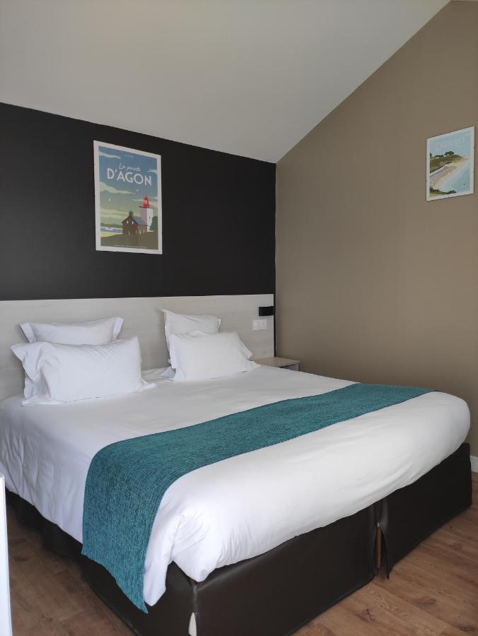 Hotel Restaurant Les 13 Assiettes Le Val-Saint-Pere ภายนอก รูปภาพ