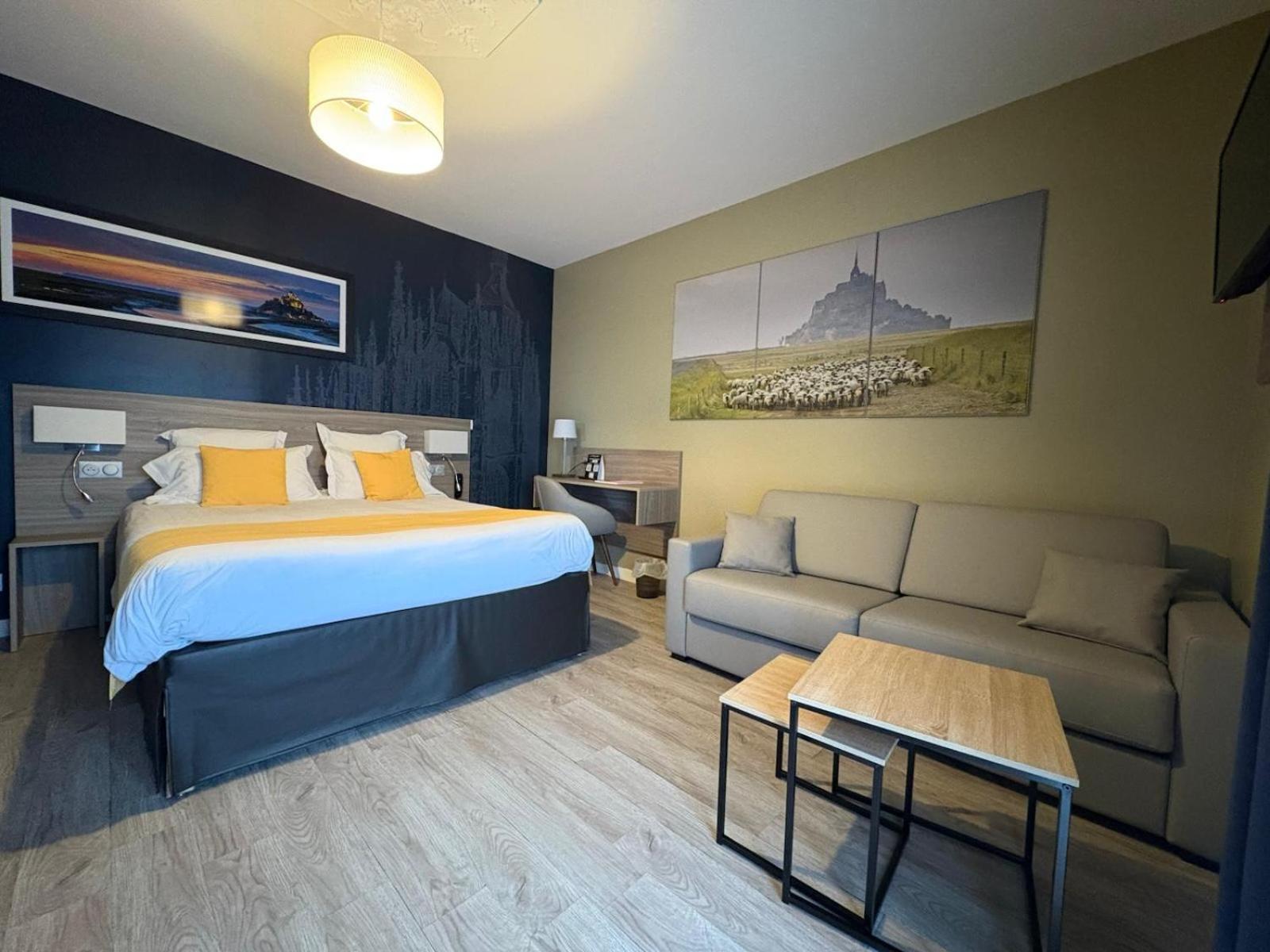 Hotel Restaurant Les 13 Assiettes Le Val-Saint-Pere ภายนอก รูปภาพ