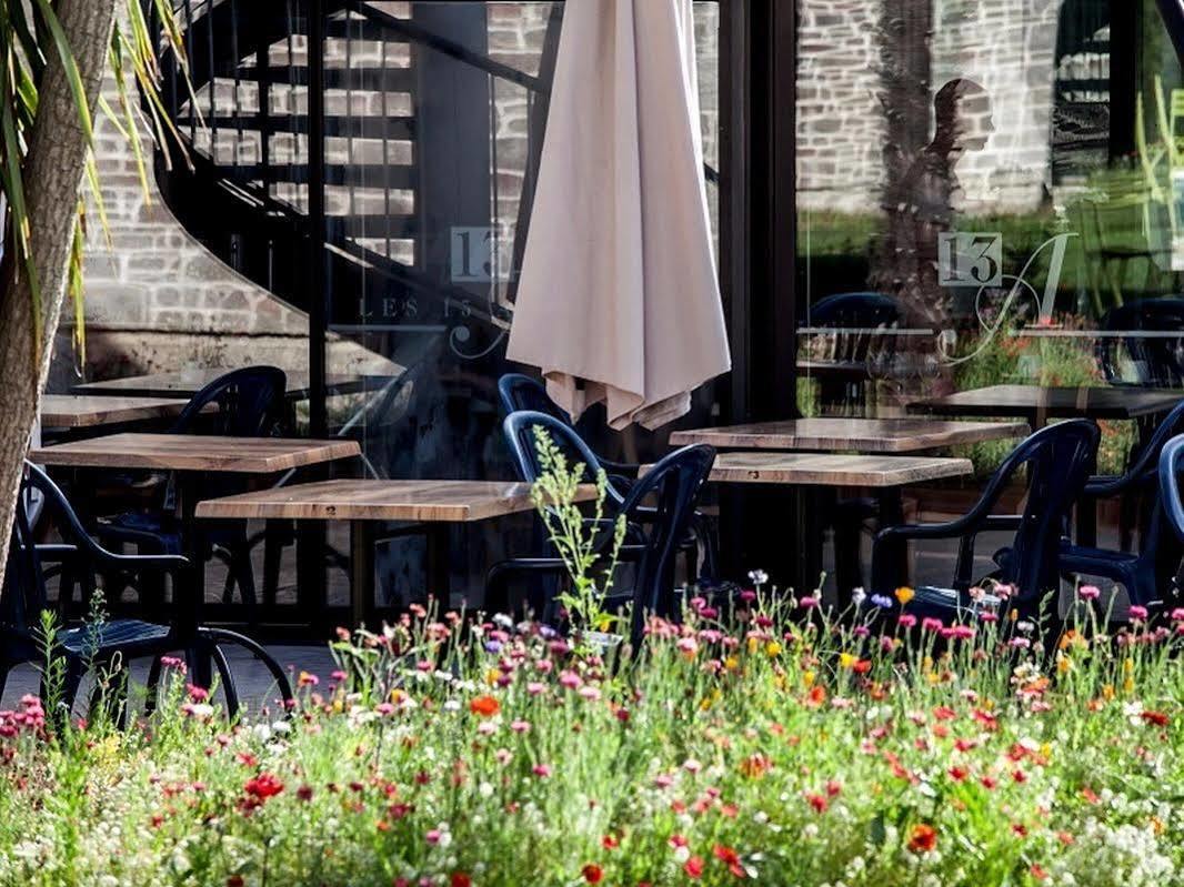 Hotel Restaurant Les 13 Assiettes Le Val-Saint-Pere ภายนอก รูปภาพ